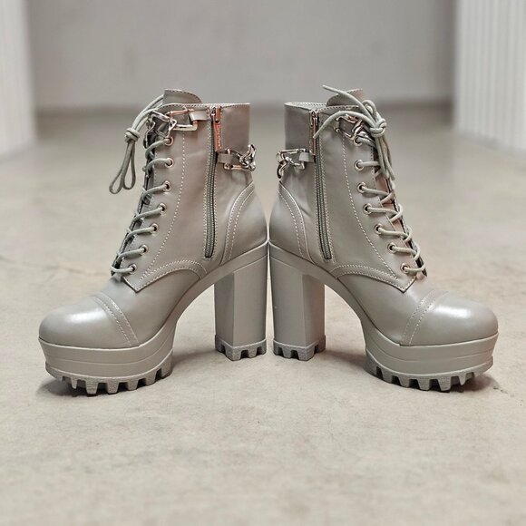 Chunky Platform Lace-Up Ankle Boots With Chain Detail In Light Olive Faux Leathe - Picture 7 of 7
